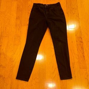 NYDJ Ami Black Skinny Jeans with Lift Tuck Technology Size 10.